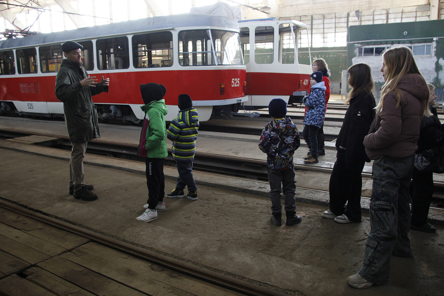 Каникулы с пользой: дети открывают мир трамваев!