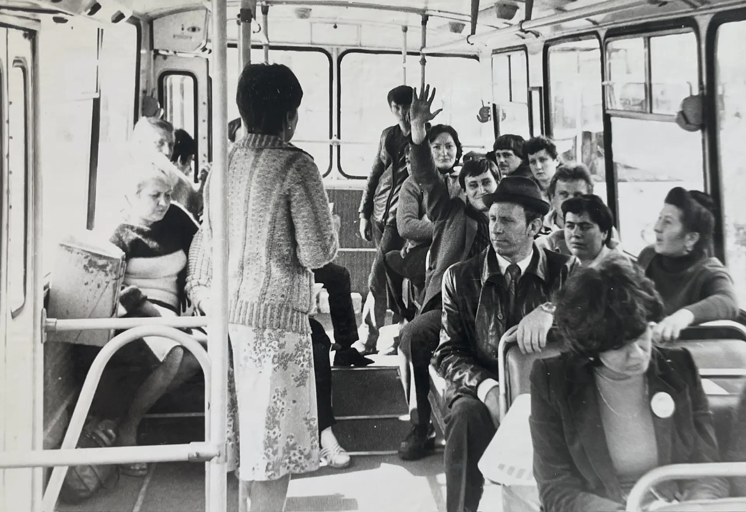 Из архива: как в 1984 году молодые водители трамваев и троллейбусов доказывали своё мастерство