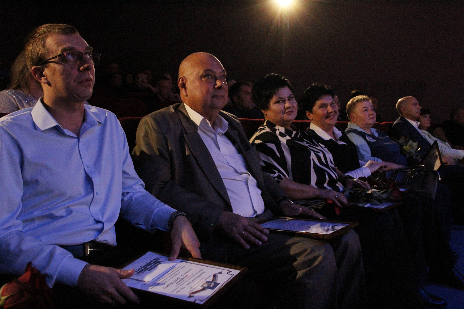 Работники АО «Калининград-ГорТранс» награждены на торжественном мероприятии, посвящённом Дню работника дорожного хозяйства, автомобильного и городского пассажирского транспорта