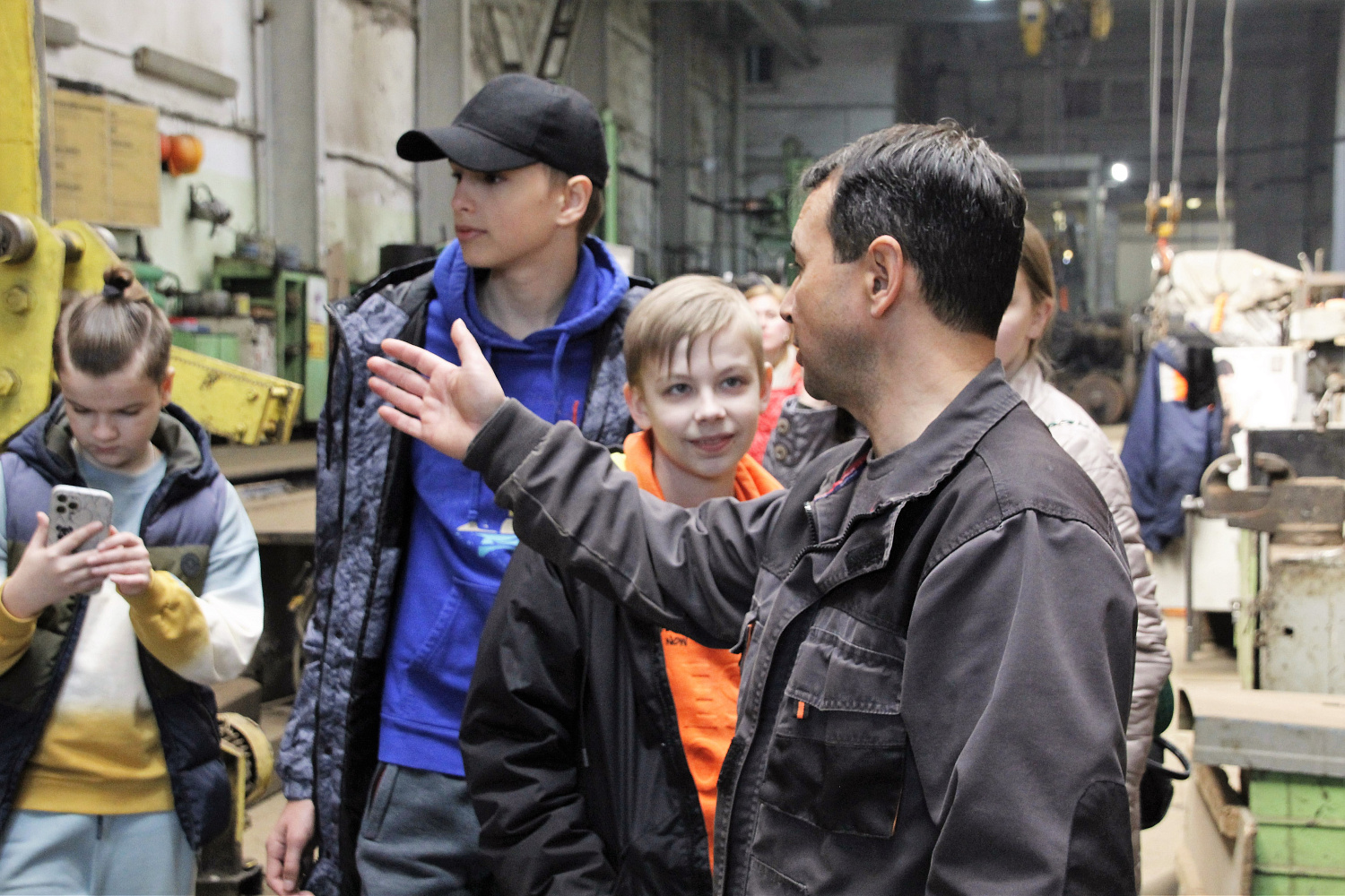 История калининградского электротранспорта глазами подростков: будущие специалисты готовы встать за управление трамваем